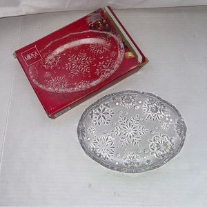 Mikasa Crystal Snowflake Sweet Dish Dessert Tray Candy Dish 9.5" Glass Oval
